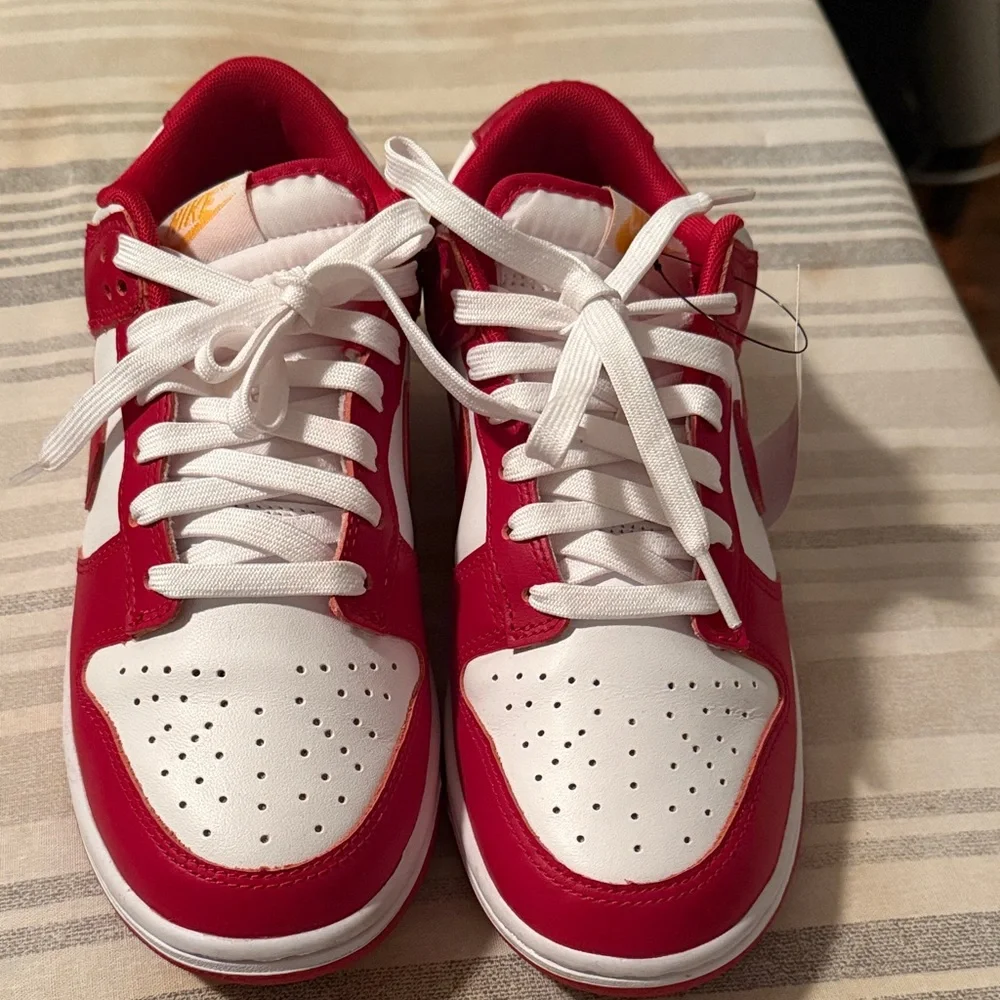 Nike Dunk Low- Size 8 - Picture 2 of 5